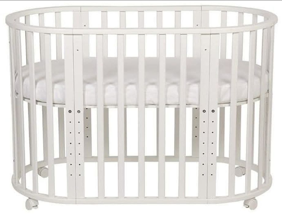 Кроватка-трансформер + комод-пеленатор (полный комплект)

Продаю дет