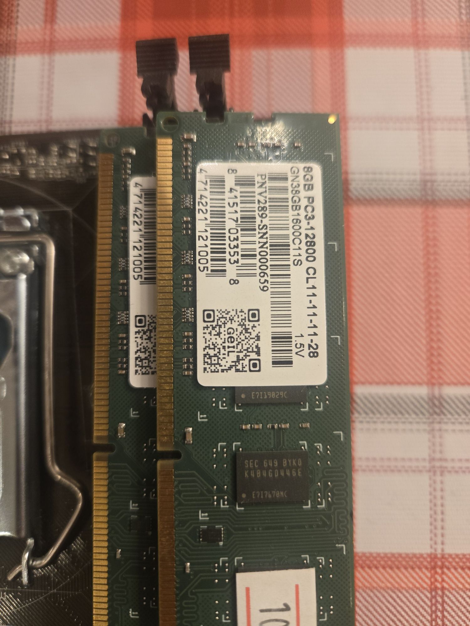 ASRock H81M-VG4 + Intel Celeron G1820 + 16 ГБ DDR3