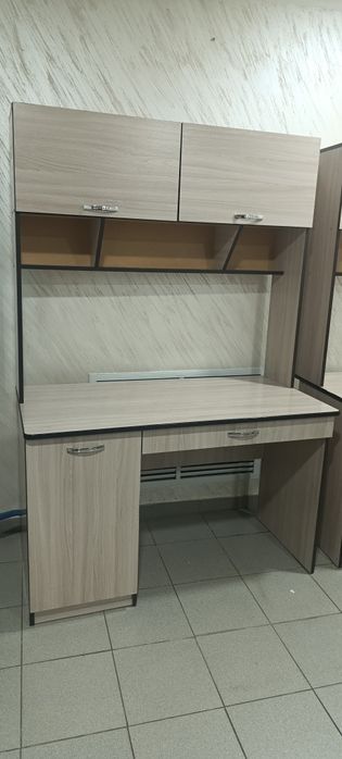 Стол компьютерный, ученический, школьника, письменный. 2шт. Продам