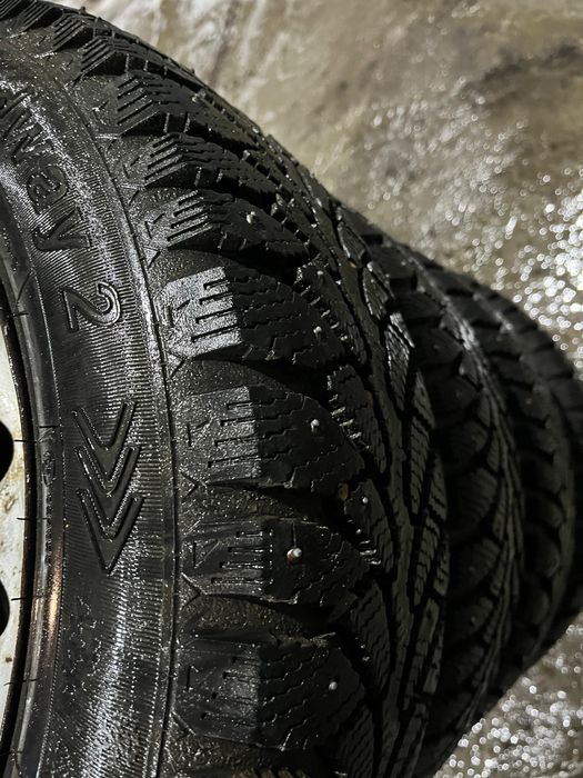 Зимние шины R14 в хорошем состоянии
