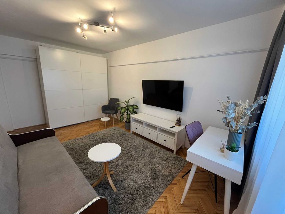 Apartament 2 camere central superb | renovat 2025 | Proprietar