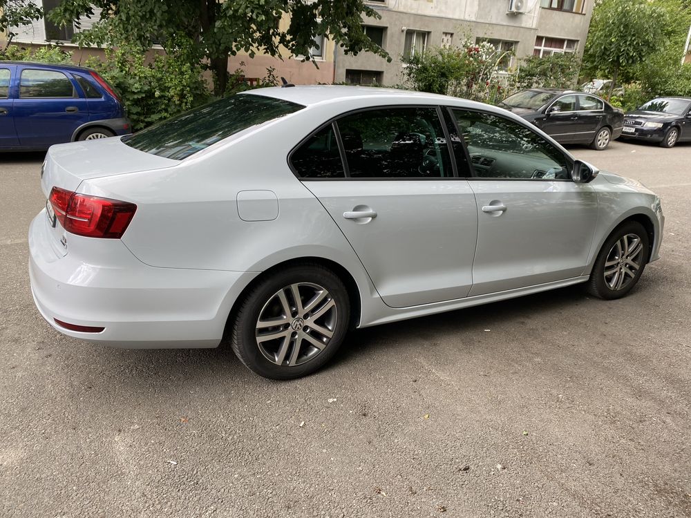 Vand Volkswagen Jetta 1.2 tsi 2017 124.000km