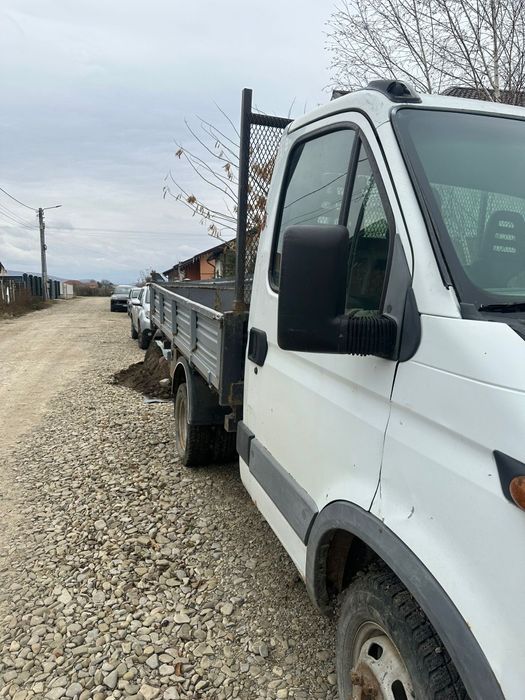Vând iveco daily basculabil  motor 2.8