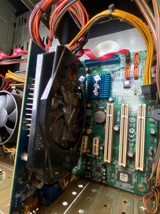 Продам компьютер без жоского диска