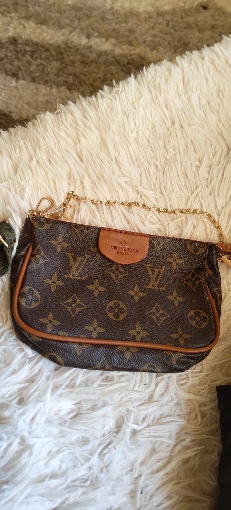 Чанти Louis Vuitton Paris