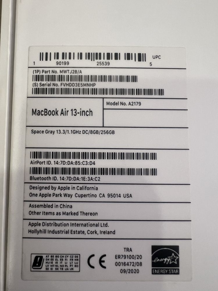 Macbook air 13-inch 256GB 8GB