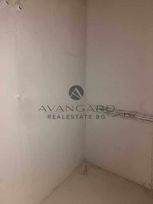 Продава се Двустаен апартамент в Пловдив, Остромила - 67 кв.м за 1476 €/кв.м - Снимка #5