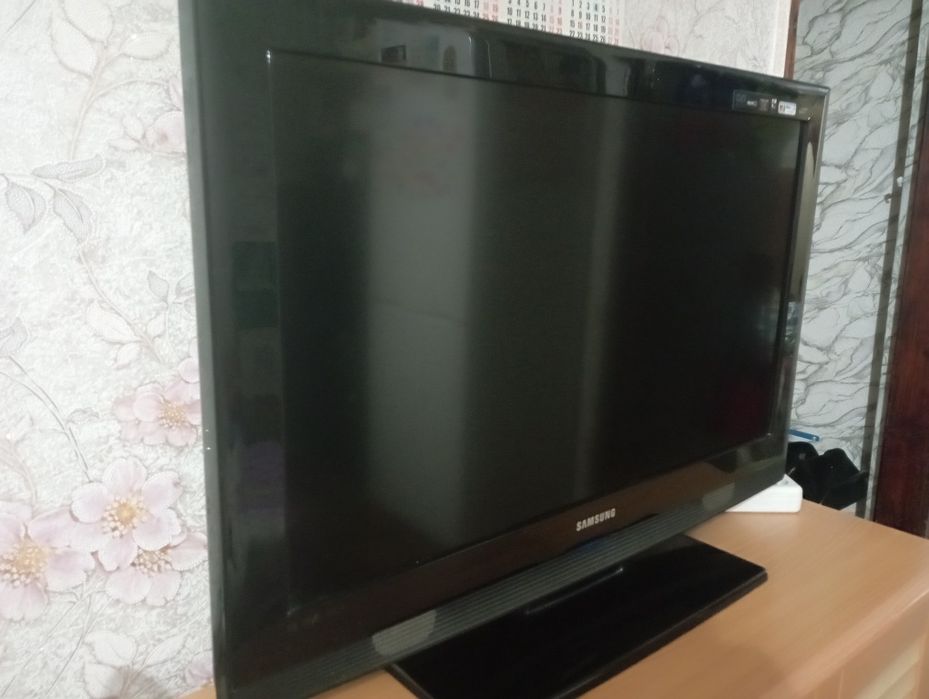 Телевизор на запчасти