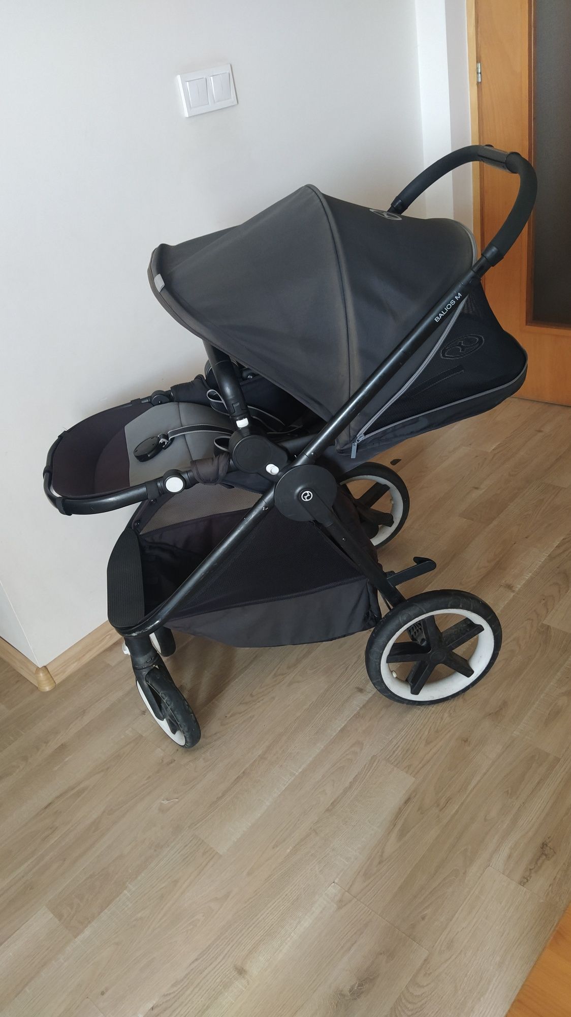 Комбинирана количка Cybex Balios М - пълен комплект + куп екстри