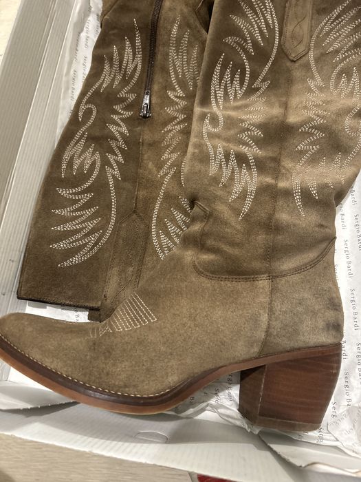 Испански велурени ботуши