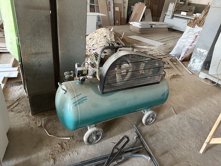 Rover multifreyzor va komrrssor sotiladi