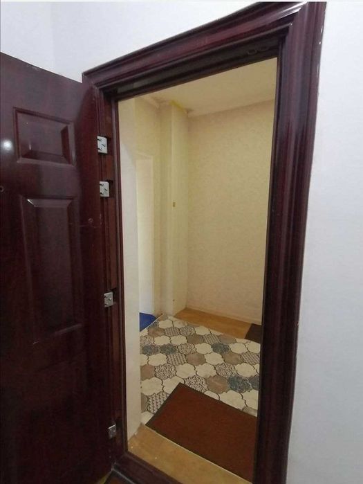 Shayxontoxur Gulobod maxalla, 9 etajli uyning 2-qavatida, 2 xonali uy