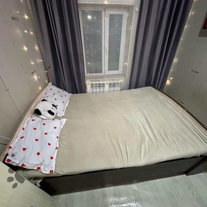 Кровать двухспальная