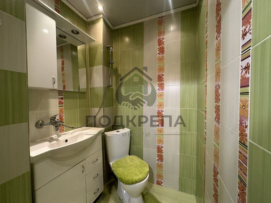 Дава се под наем Тристаен апартамент в Пловдив, Кършияка - 120 кв.м за 459 € - Снимка #11
