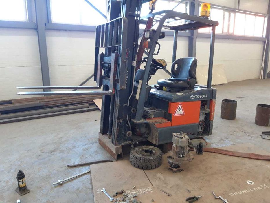 Широкий выбор запчастей для электрокар, электровилочныхпогрузчиков !