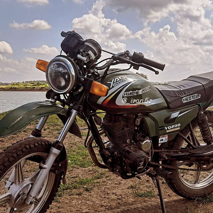 Продам мотоцикл яки 200 кубовый