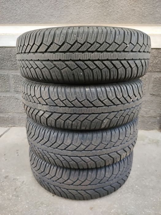 Vând Set Cauciucuri 185/65/15 M+S Semperit Import recent Germania
