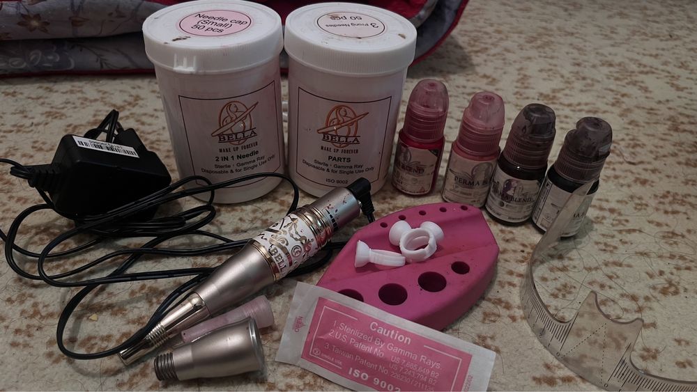Машинка для перманентного татуажа иглы и колпачки
