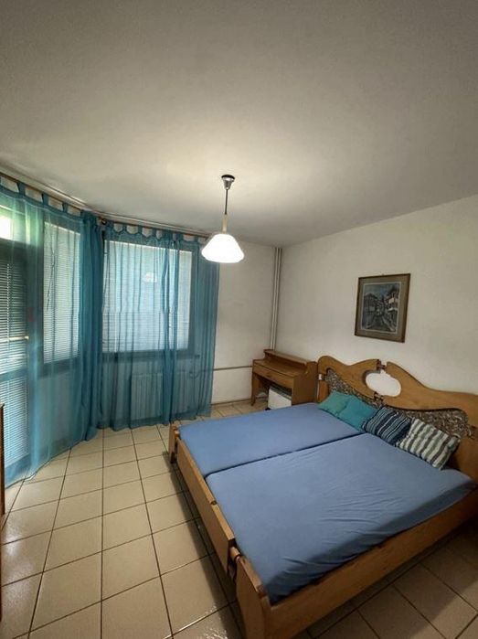 Дава се под наем Тристаен апартамент в Пловдив, Кючук Париж - 92 кв.м за 350 € - Снимка #1