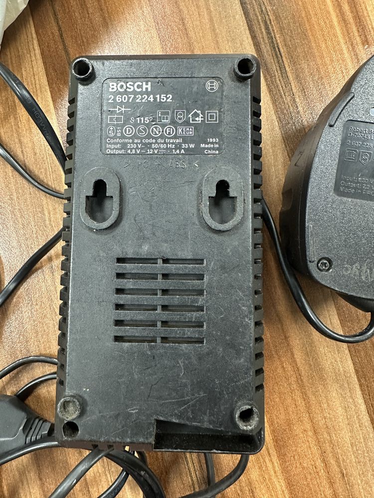 Зарядни устройсва Bosch