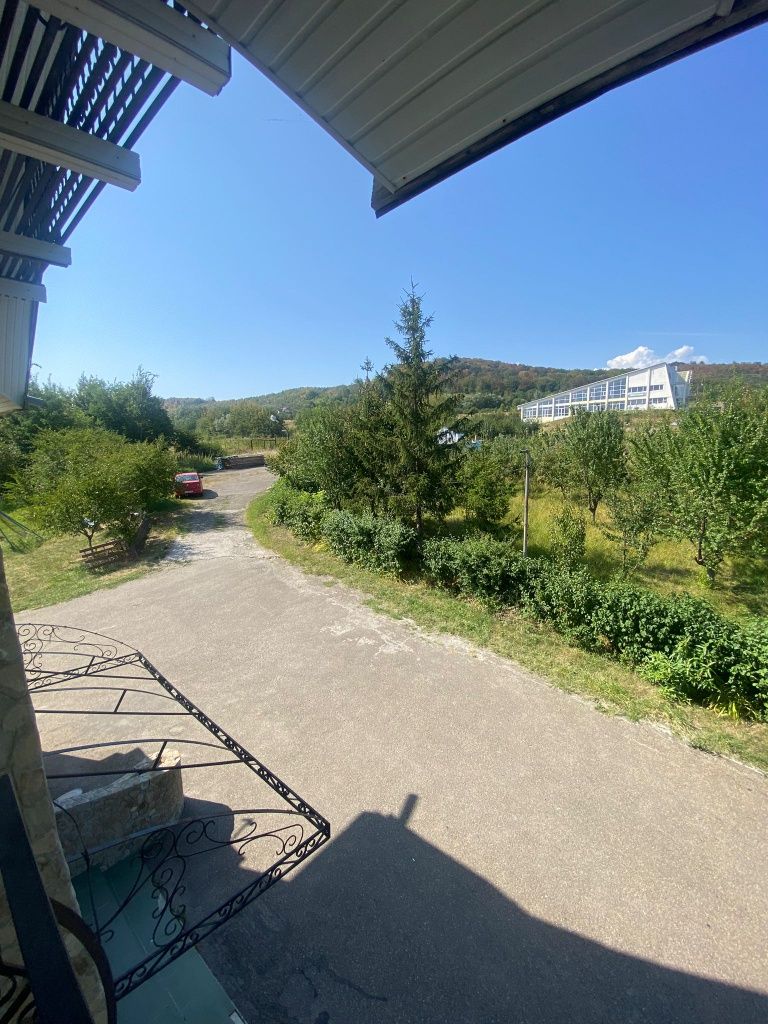 Teren intravilan(loturi),la strada, Tg Neamt,zona superba!