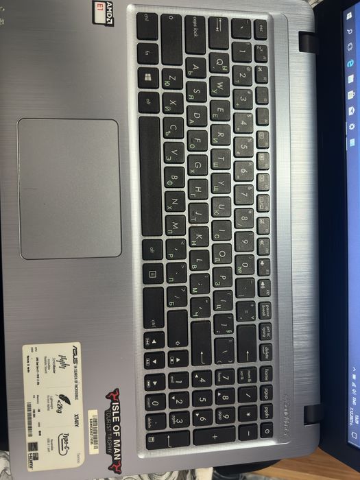 Лаптоп Asus X540Y