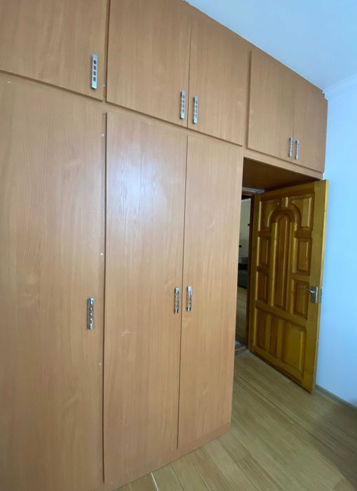 Срочно!!! Продается 3-х комн 2 этаж м-в Феруза