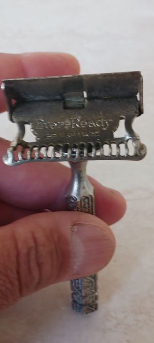 Метални самобръсначки