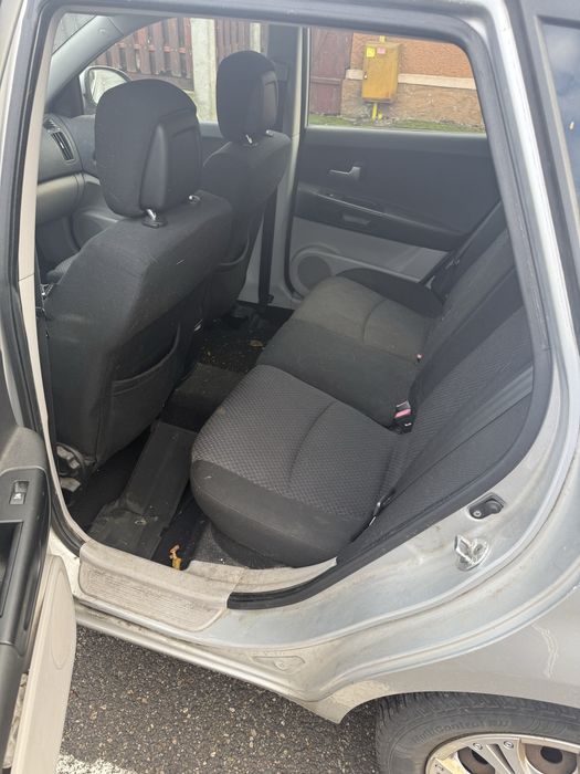 Kia Ceed. 1.6 diesel