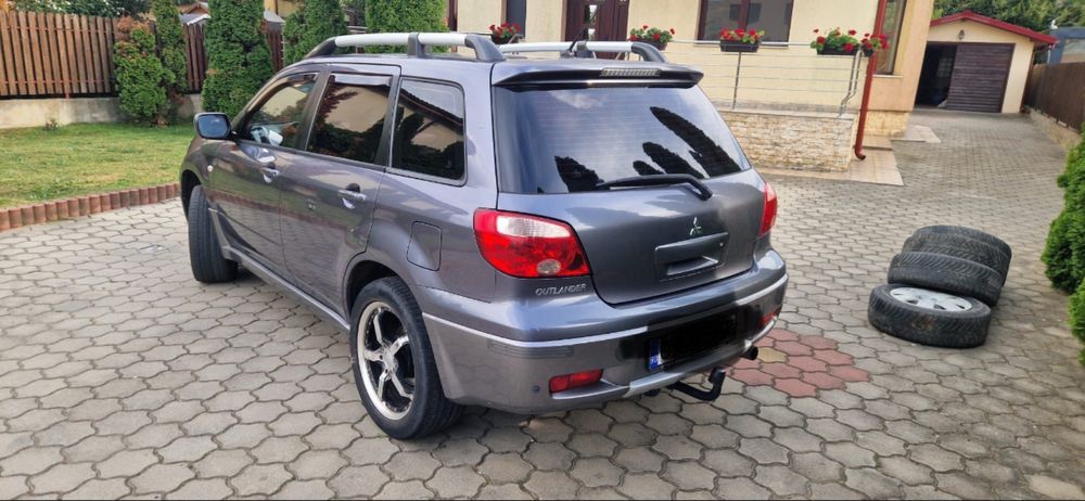 Mitsubishi Outlander 2005