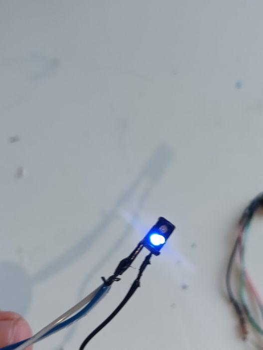 Semnale luminoase, Felinare, lampi, machetă trenuleț electric scara HO