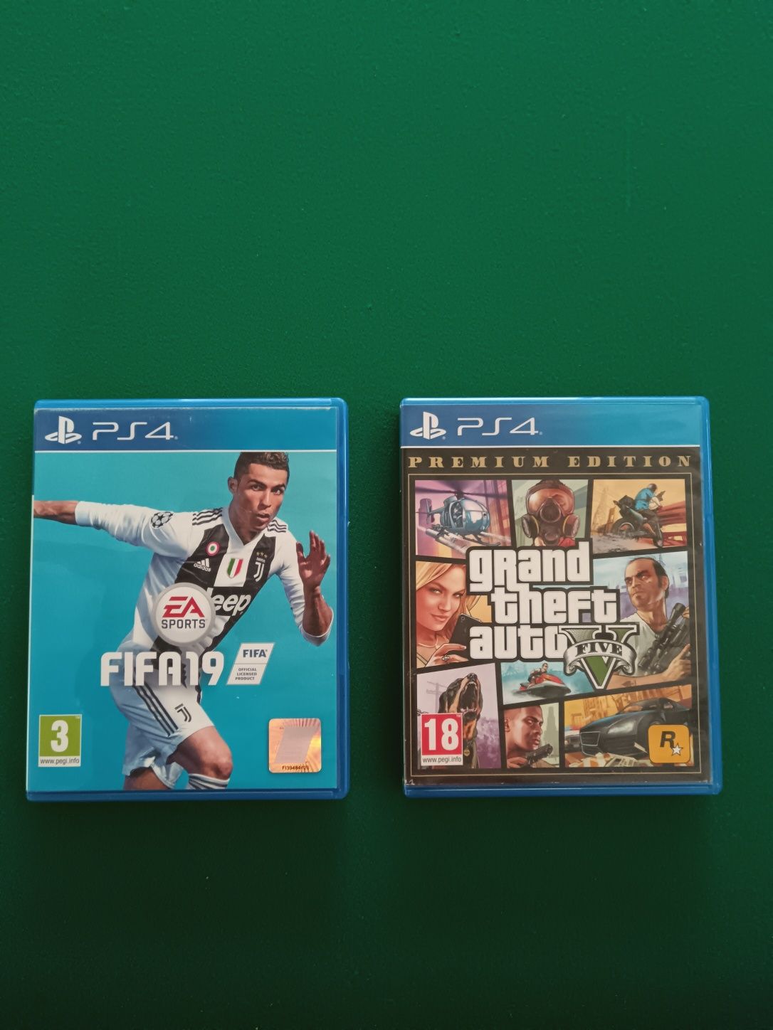 GTA V +FIFA 19 în stare buna