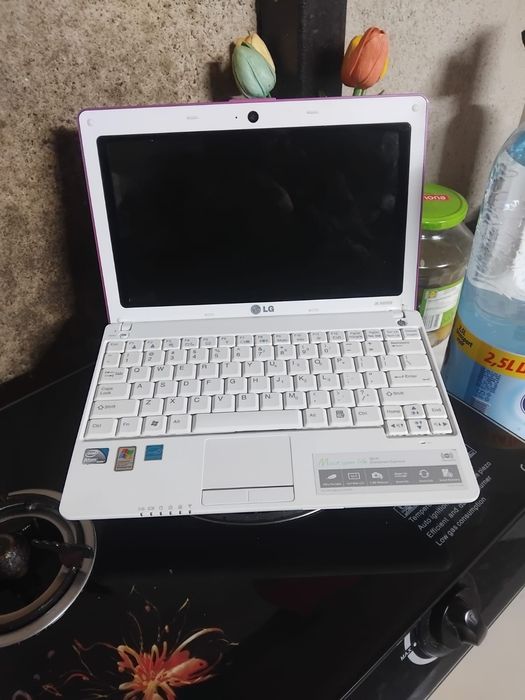 De vânzare 3 leptopuri