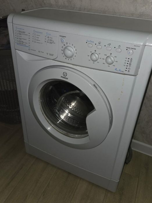Продам стиральную машину Индезит - 25000