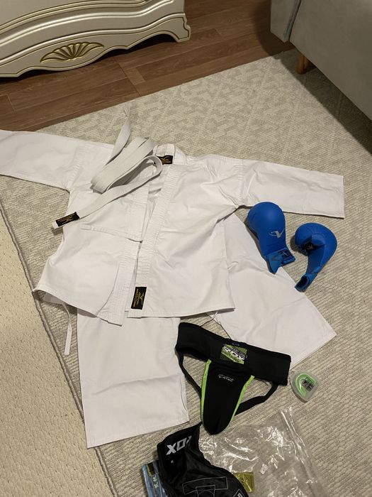 Кимоно для каратэ комплект