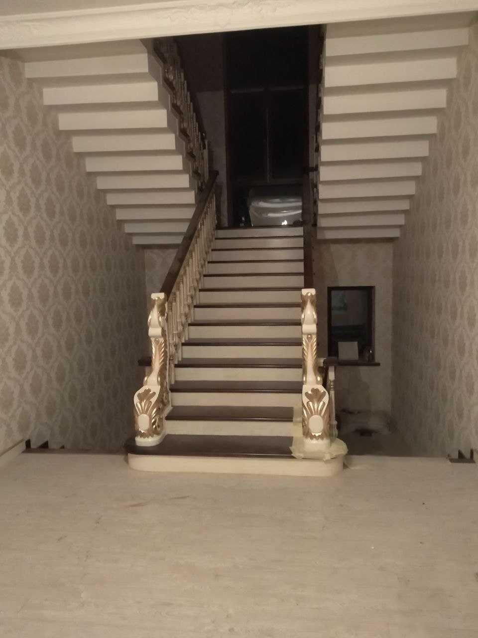 Лестница Мебель Дверь