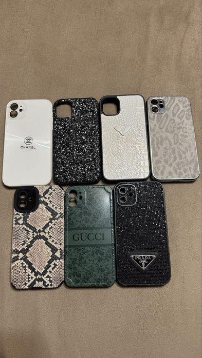 Чехлы на iPhone 11 почти новые
