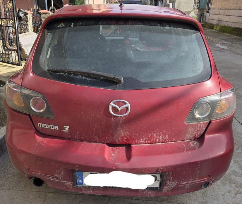 Мазда 3, 2004 година