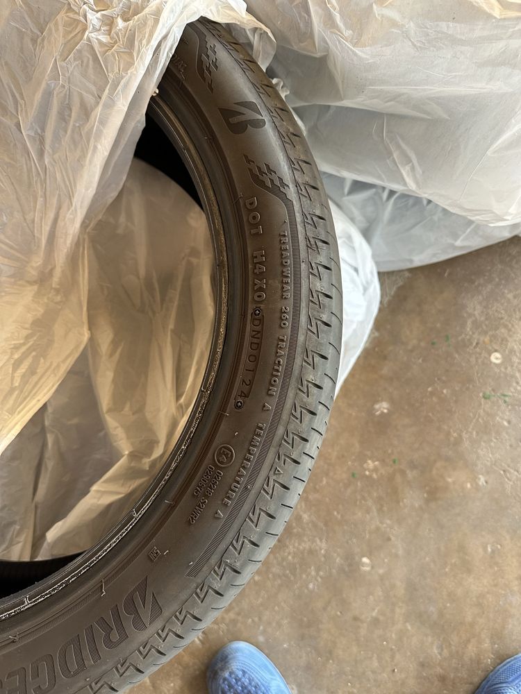 Anvelope Bridgestone 215 45 18