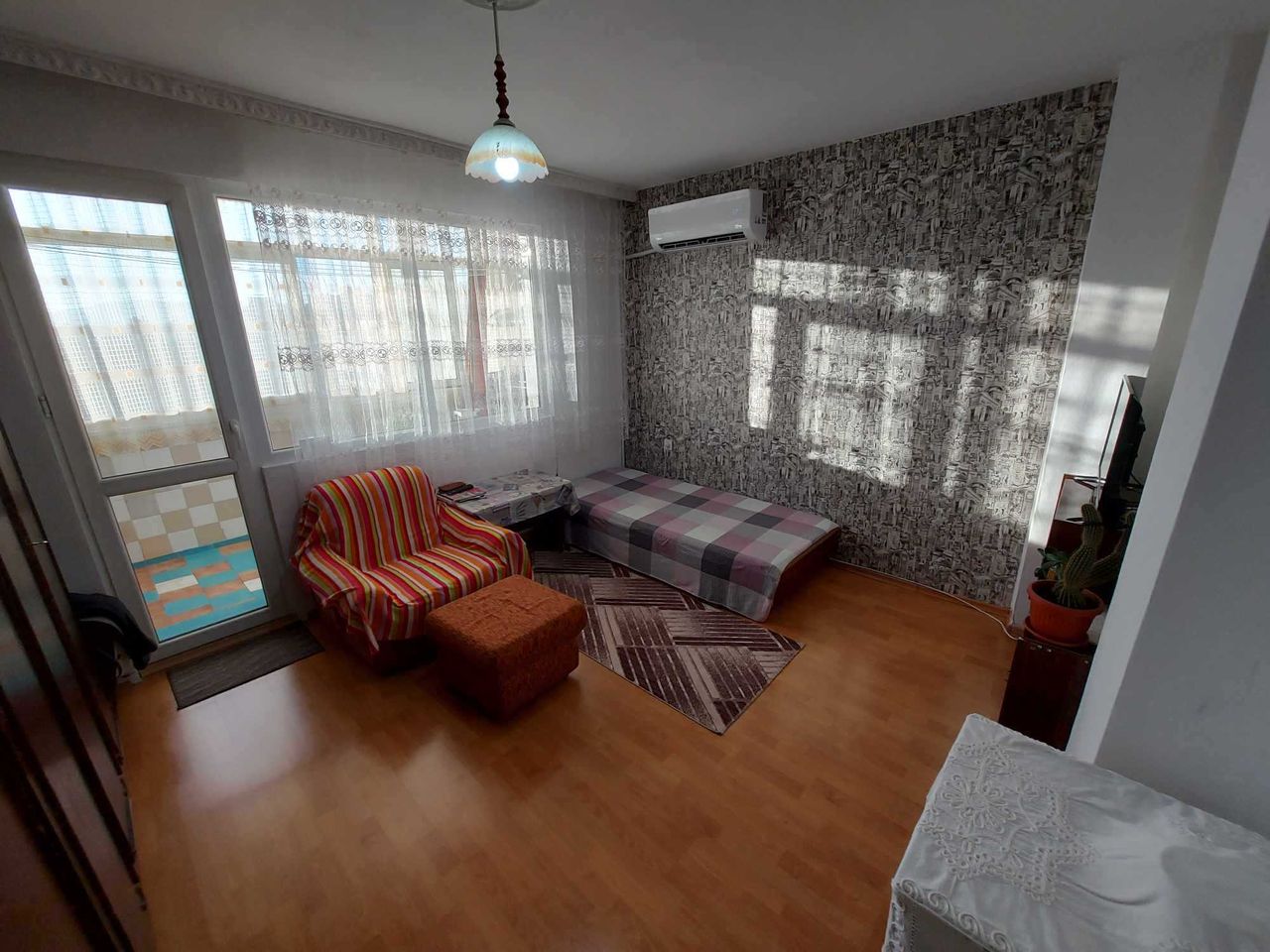 Продава се Двустаен апартамент в Търговище, Център - 68 кв.м за 1260 €/кв.м - Снимка #7