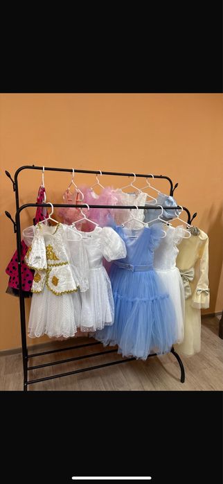 Нарядные детские платья-распродажа в связи закрытием магазина.