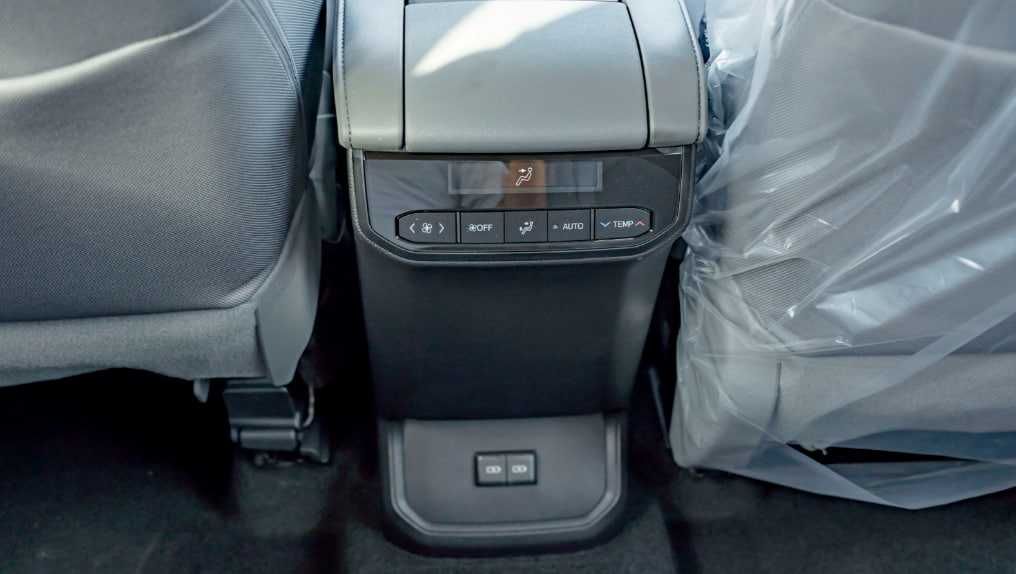Mix Motors Toyota Highlander Limited 2025 Cip Tashkent zakazga
