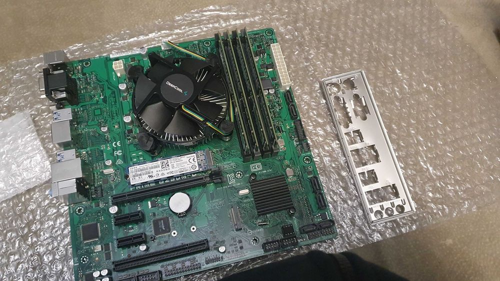 kit asus b250m-c + i7 6700 + 16gb ddr4 + ssd m2 256gb GARANTIE