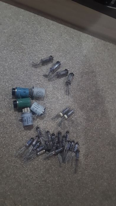 Радиодетали много