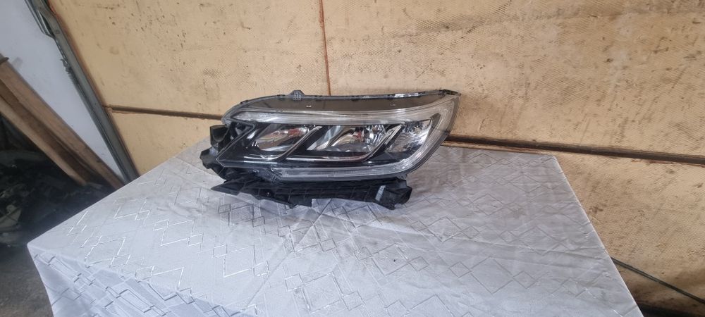 Far stanga honda cr v
