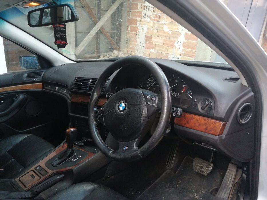 БМВ е39 530и комби /за части/