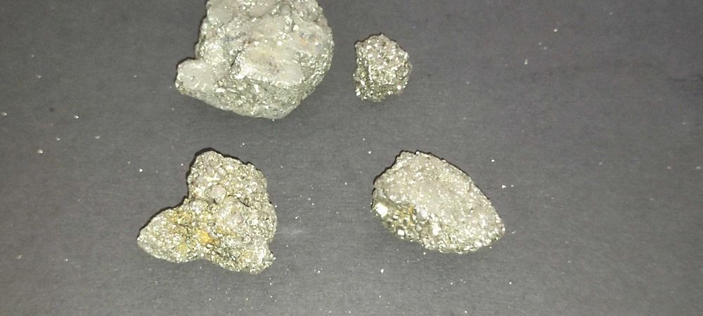 Поделочный камень ПИРИТ