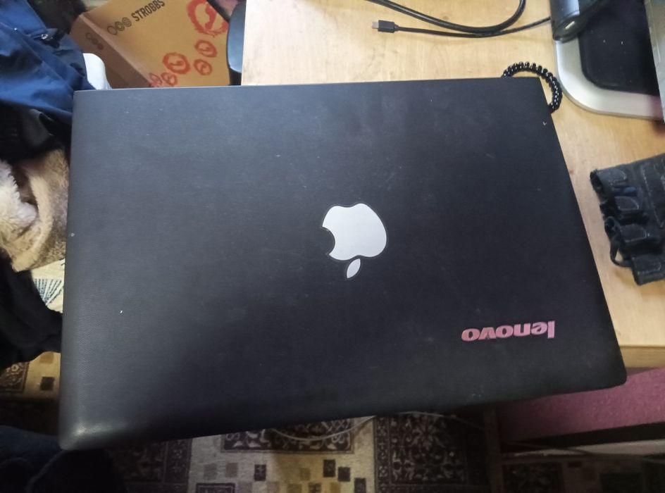 Нудьбук хороший состояние отличное работает отлично срочно продам хоро