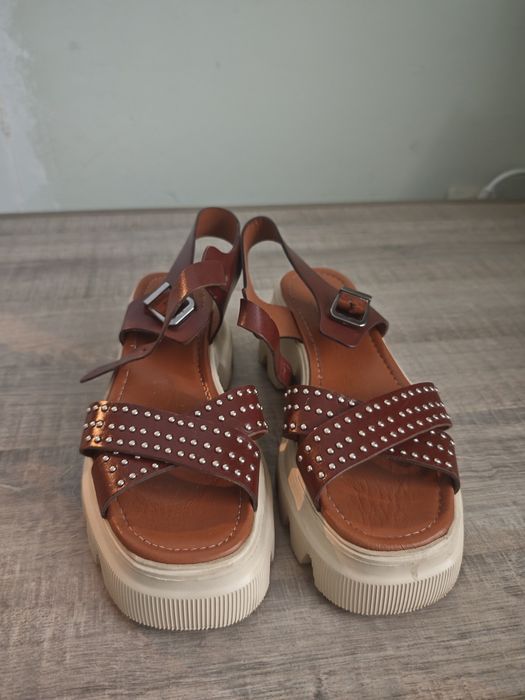 Sandale de damă deosebite