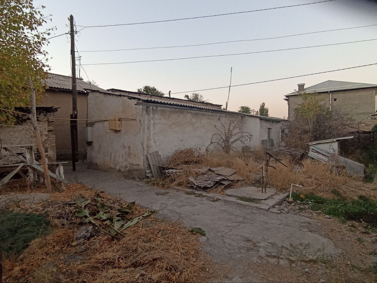 Продается участок с домом под застройку в Бектимирском районе